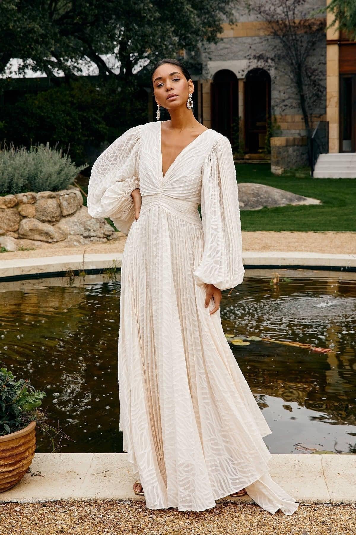 NOMI™ | Luxe Lange Jurk met Puffmouwen