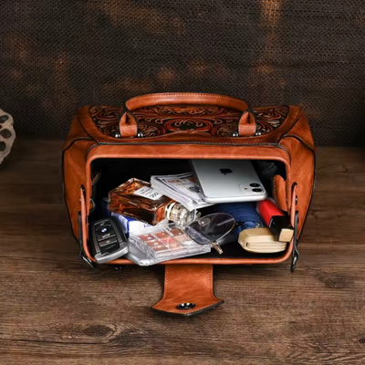 Florina - Handtas van leer met gravure en bloemenmotief