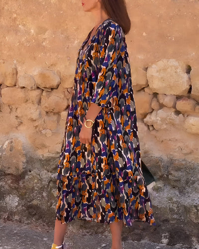 VIOLETTA | Lange V-hals Jurk met Retro Motief en Elegante Comfort voor Elk Moment