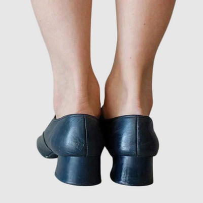 Daisy - Mary Jane van leer