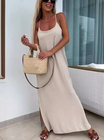 NOMI™ - Lange jurk met dunne schouderbandjes