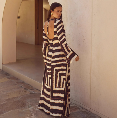 NOMI™ - Lange jurk – Zachte elegantie die je laat stralen