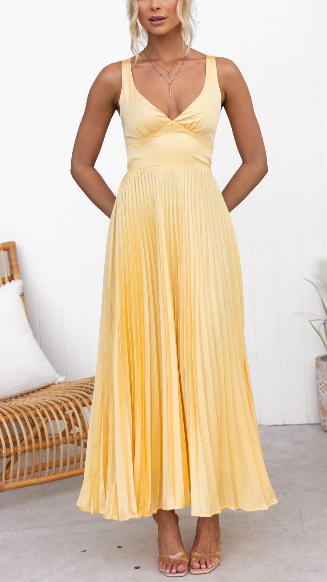 Aby | Gele maxi-jurk met geplooide V-halslijn